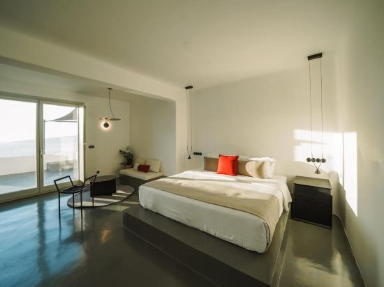 Фото Santonero - The Philoxenia Project