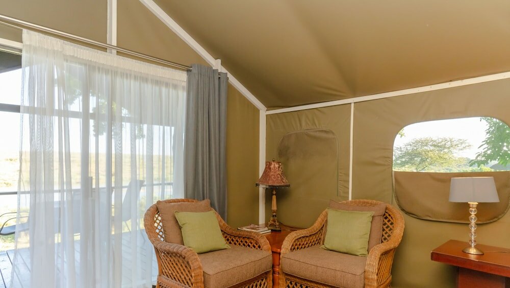 Фото Crocodile Bridge Safari Lodge