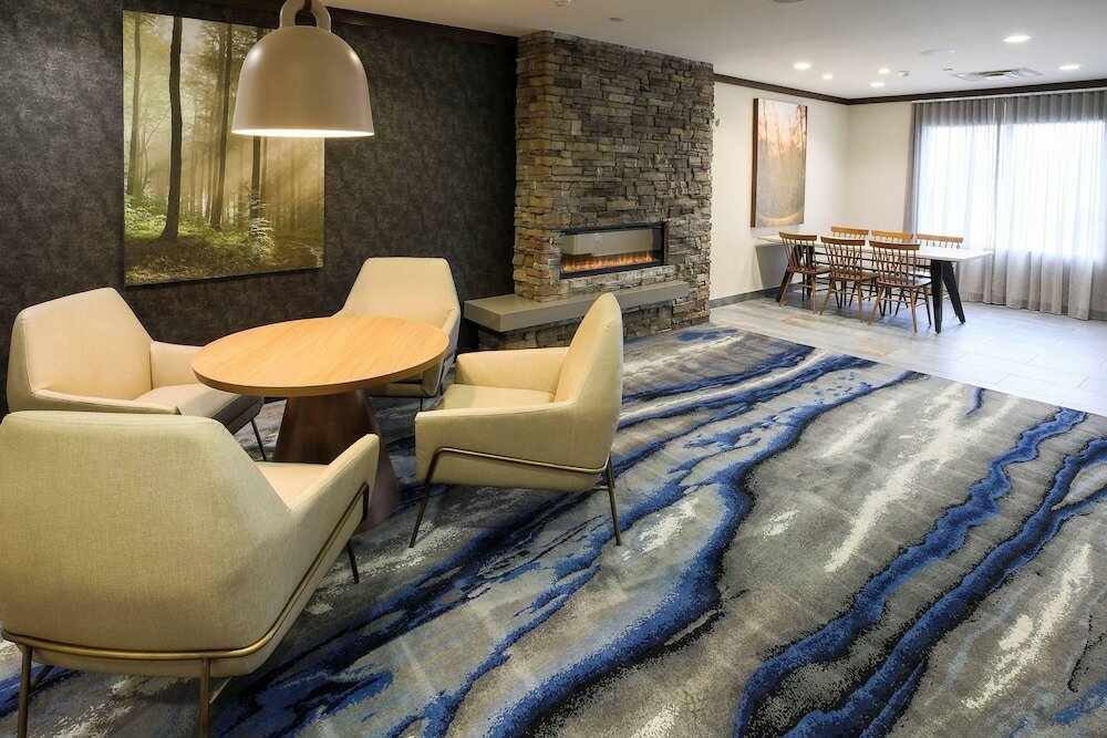 Фото Fairfield Inn & Suites by Marriott Elizabethtown