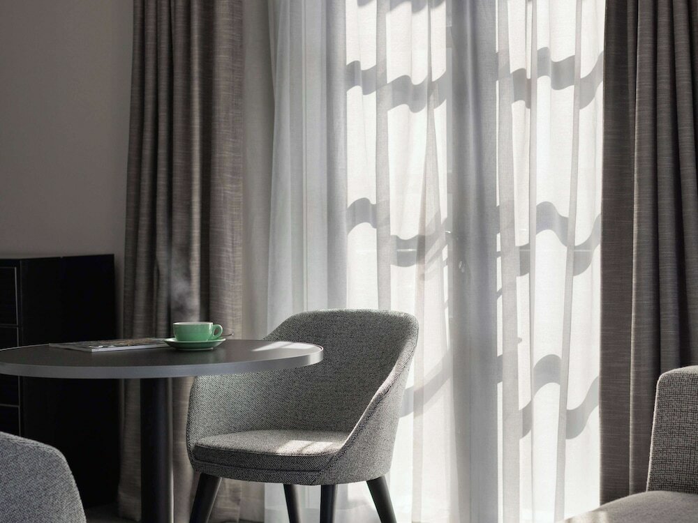 Фото Sofitel Queenstown Hotel and SPA