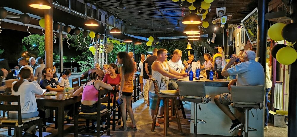 Фото Naiharn Beach Resort