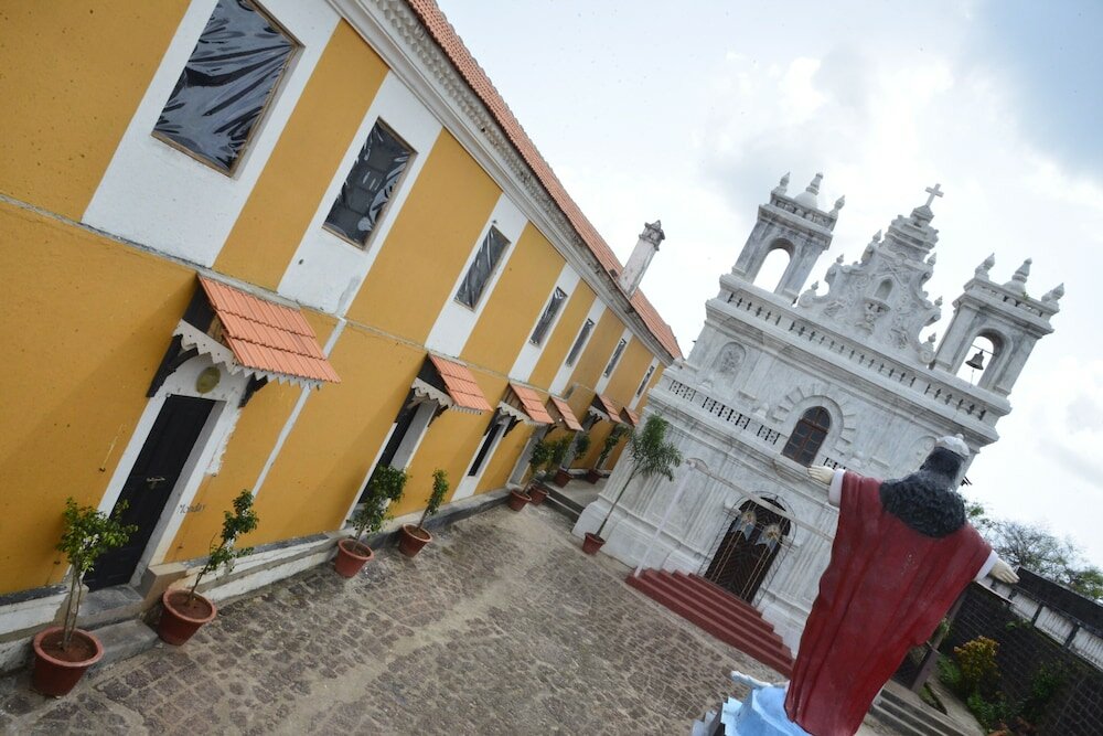 Фото Fort Tiracol Heritage Hotel