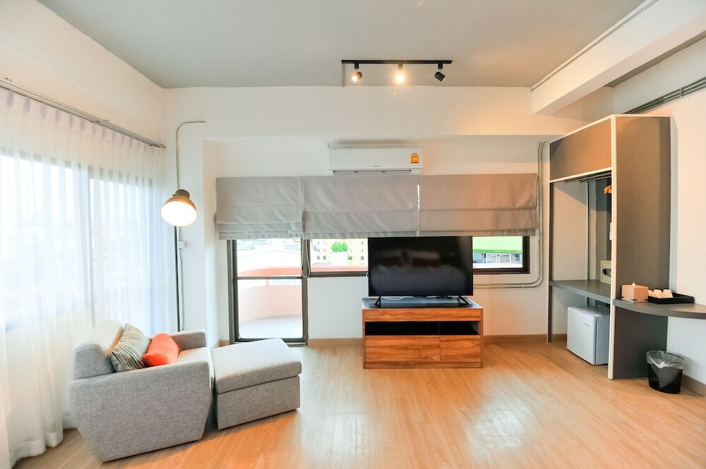 Фото 7 Days Premium Hotel Pattaya