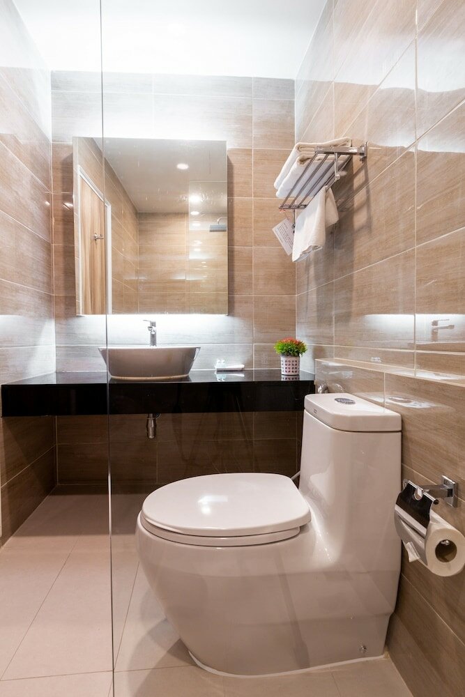 Фото Leela Orchid Hotel