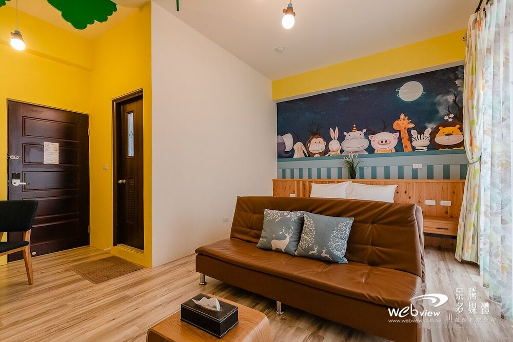 Фото Black House