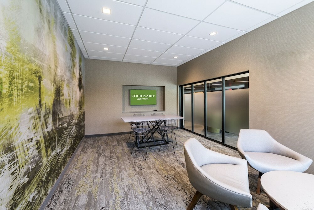 Фото Courtyard by Marriott Tampa Northwest/Veterans Expressway