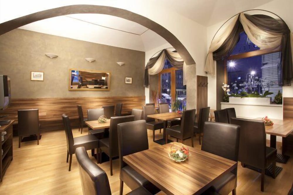 Фото Superior Hotel Prague