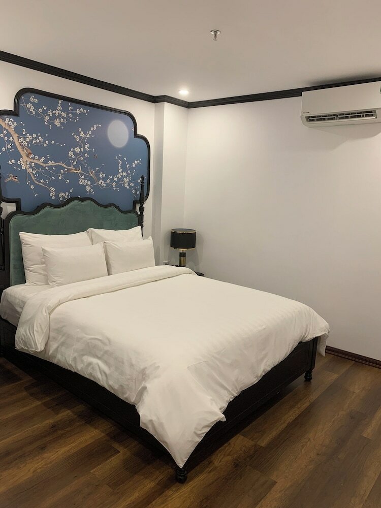 Фото Aquarius Premium Hotel