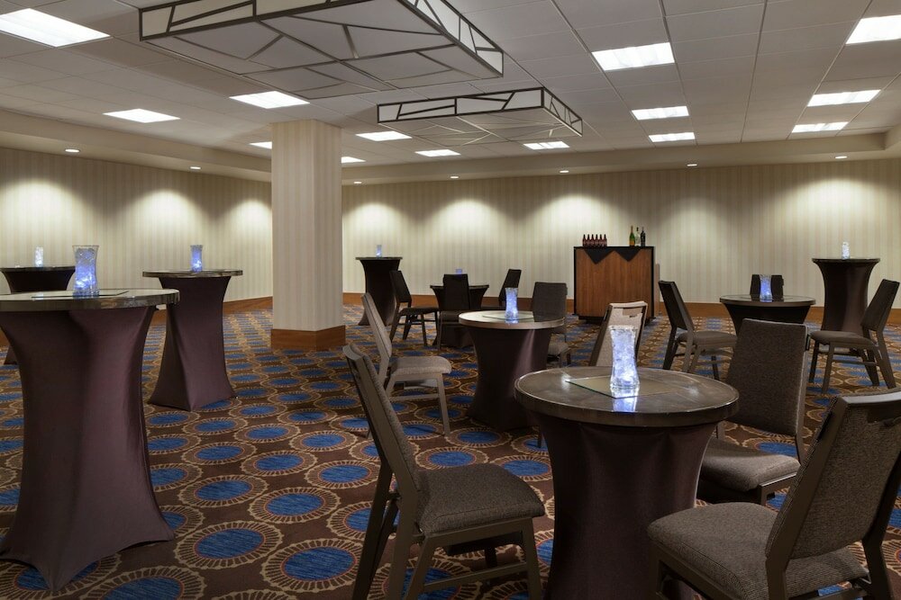 Фото Sheraton Anchorage Hotel & SPA