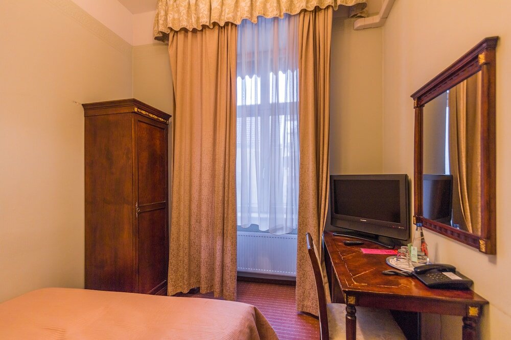 Фото Отель Garden Palace