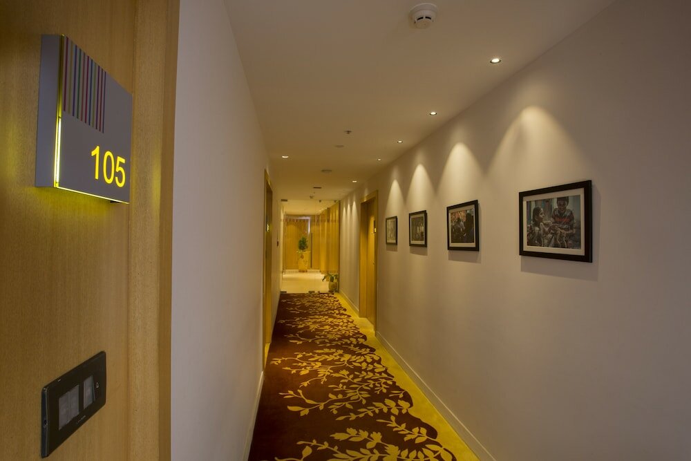 Фото Fountain Tree by Tgi