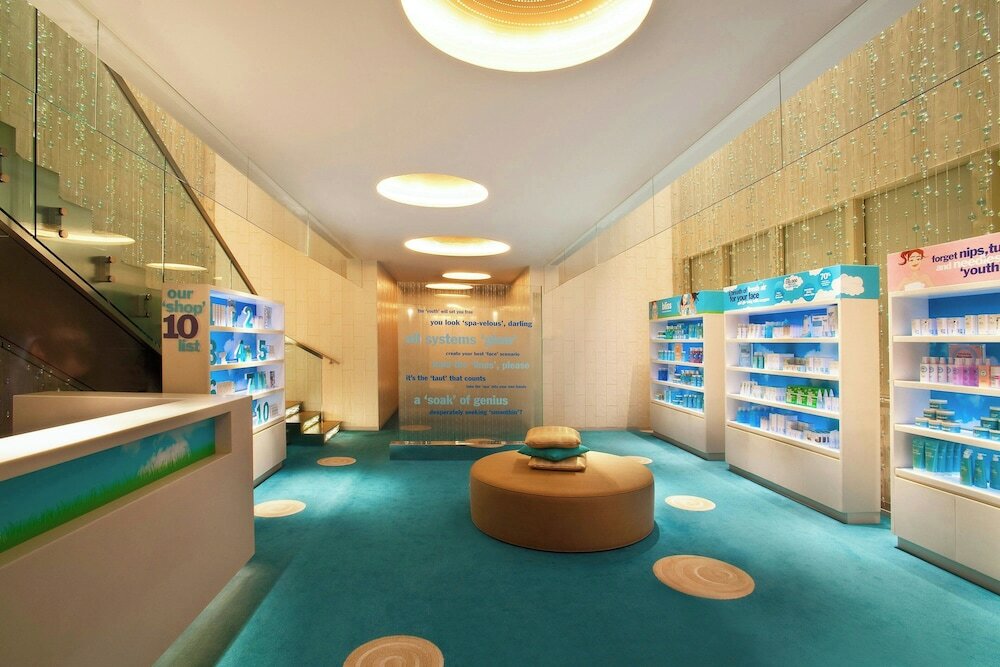 Фото W Hong Kong