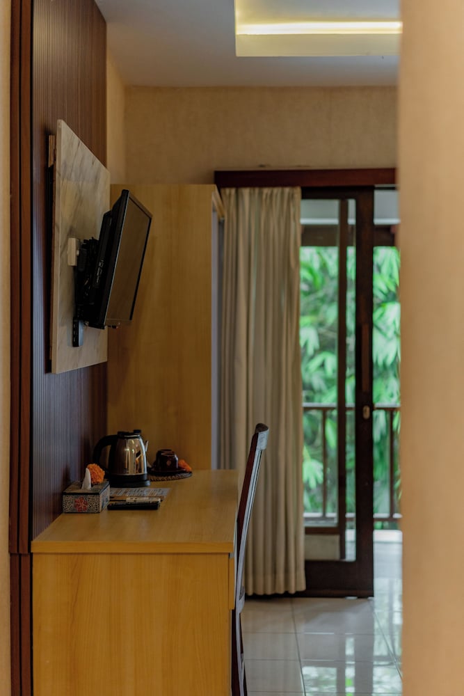 Фото Desak Putu Putra Hidden