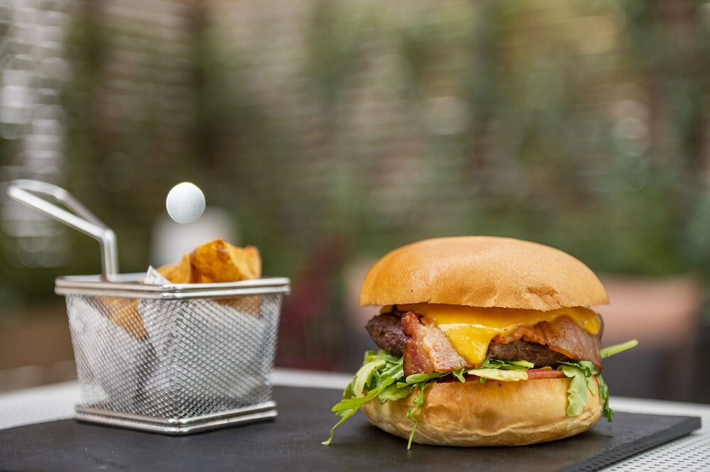 Фото Hyatt Regency Barcelona Tower