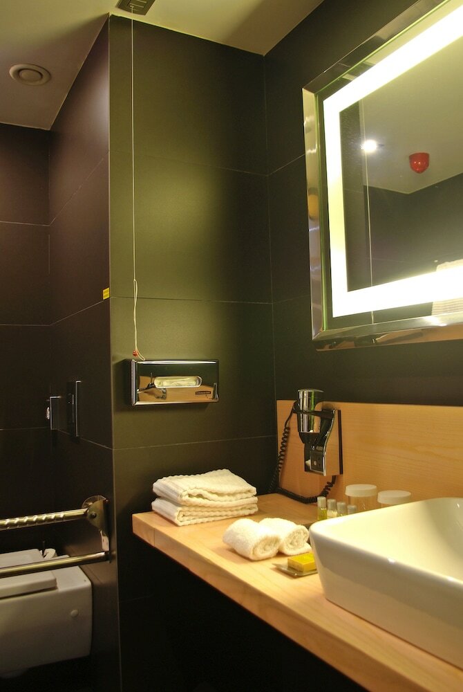 Фото DoubleTree by Hilton Girona