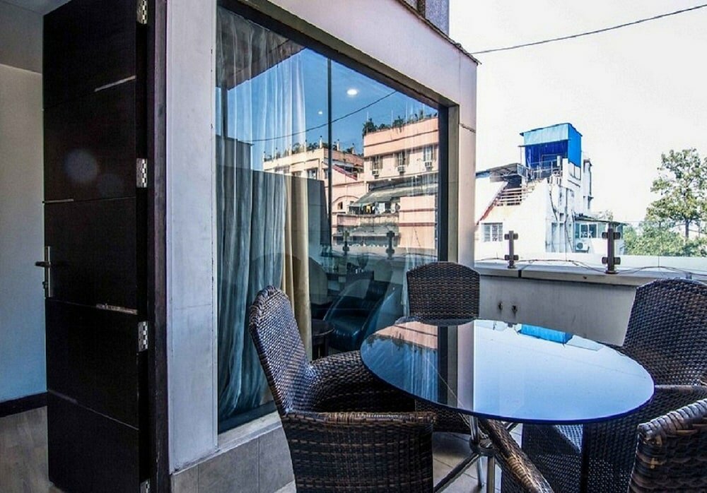 Фото The Corporate