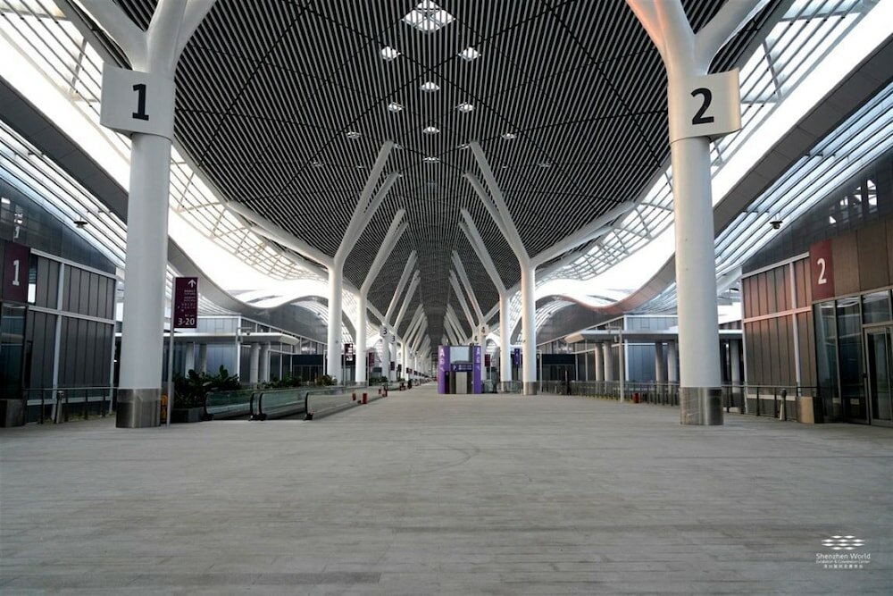 Фото Crowne Plaza Shenzhen World Exhibition and Convention Center by IHG