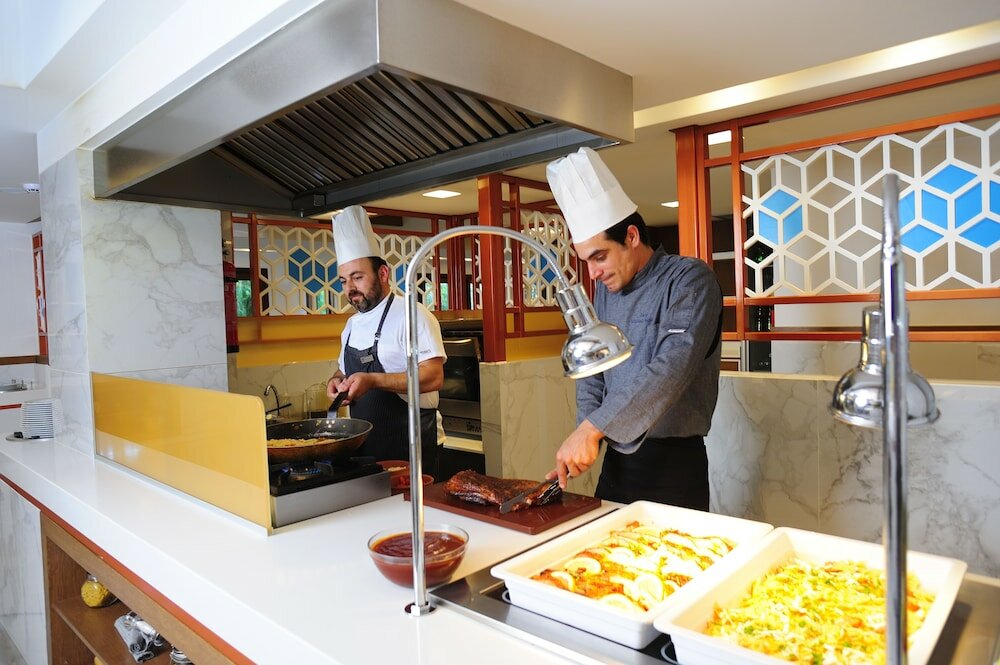 Фото Atrium Ambiance Hotel