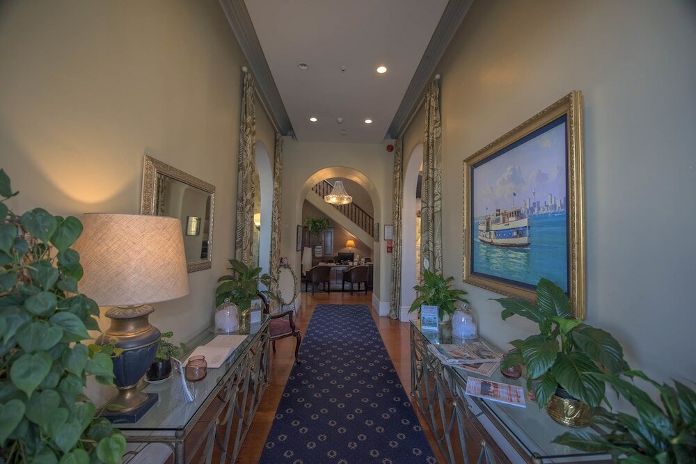 Фото The Esplanade Hotel