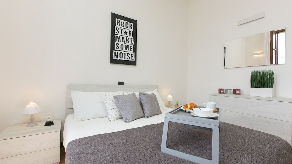 Фото Rental In Rome Rosselli Palace Apartment 5