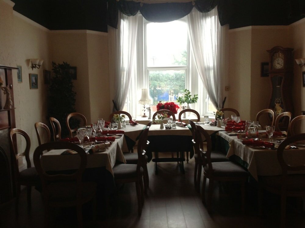 Фото Balmoral Lodge Hotel