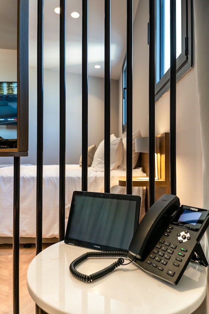 Фото Alinea Suites Limassol Center