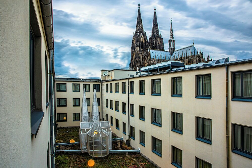 Фото Hotel Mondial am Dom Cologne MGallery
