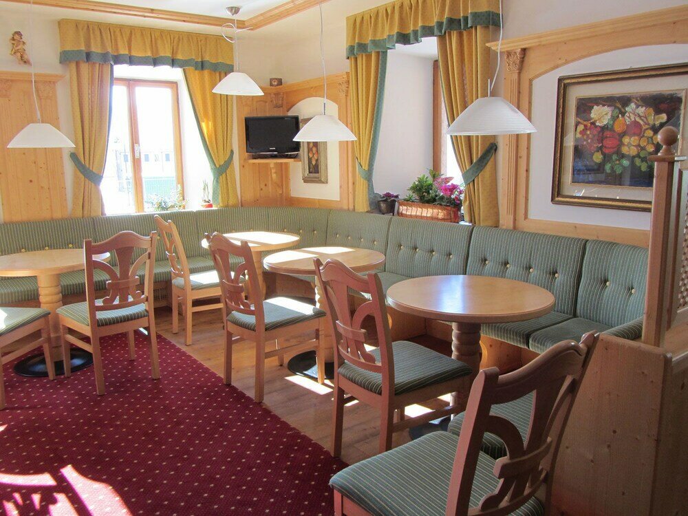 Фото Albergo Monteverde