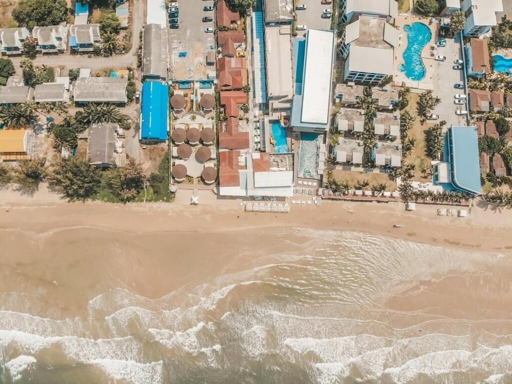 Фото Maldives Beach Resort