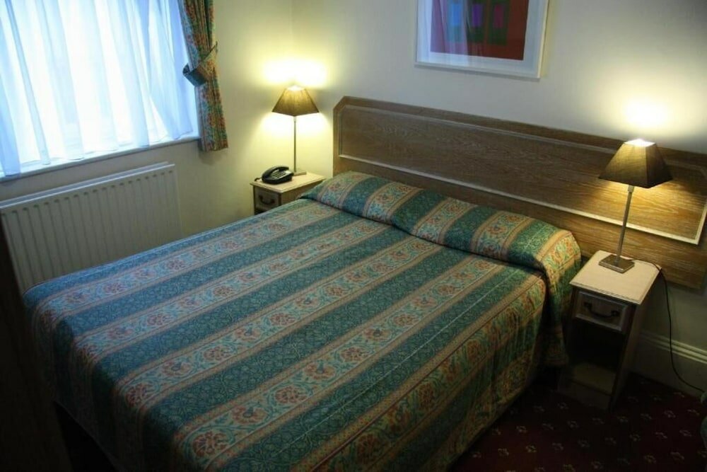 Фото Kingsway Park Hotel at Park Avenue