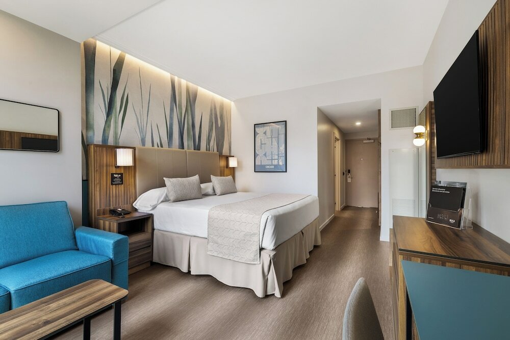 Фото Hotel Riu Plaza Chicago