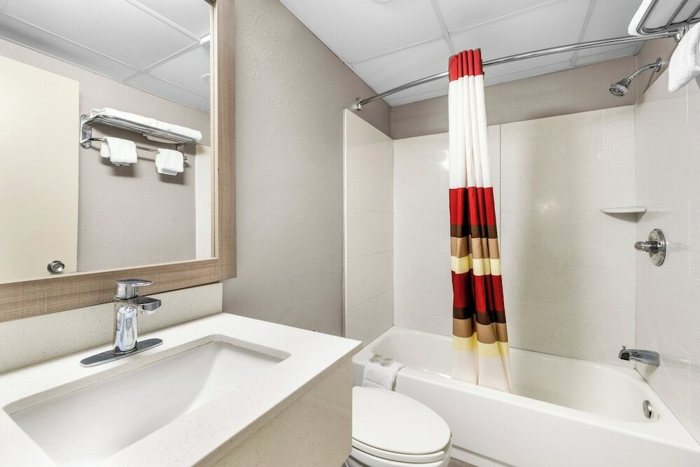 Фото Red Roof Inn Niagara Falls