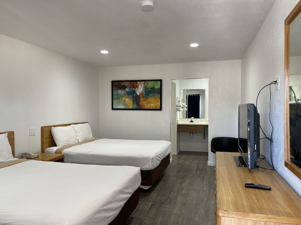 Фото Palms Inn & Suites