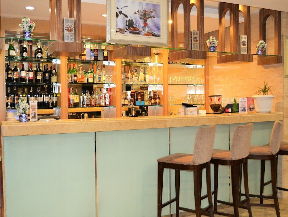 Фото Renion Hills Hotel