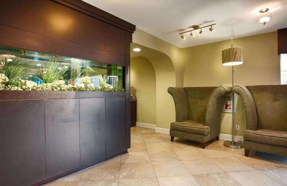 Фото Best Western Zachary Inn