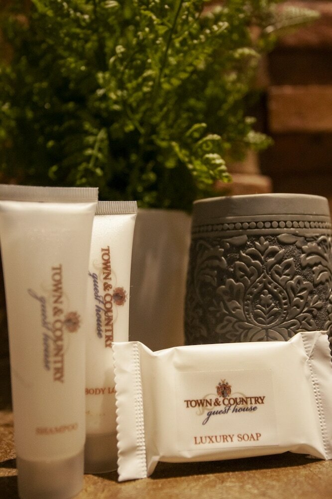 Фото Town and Country Guest House