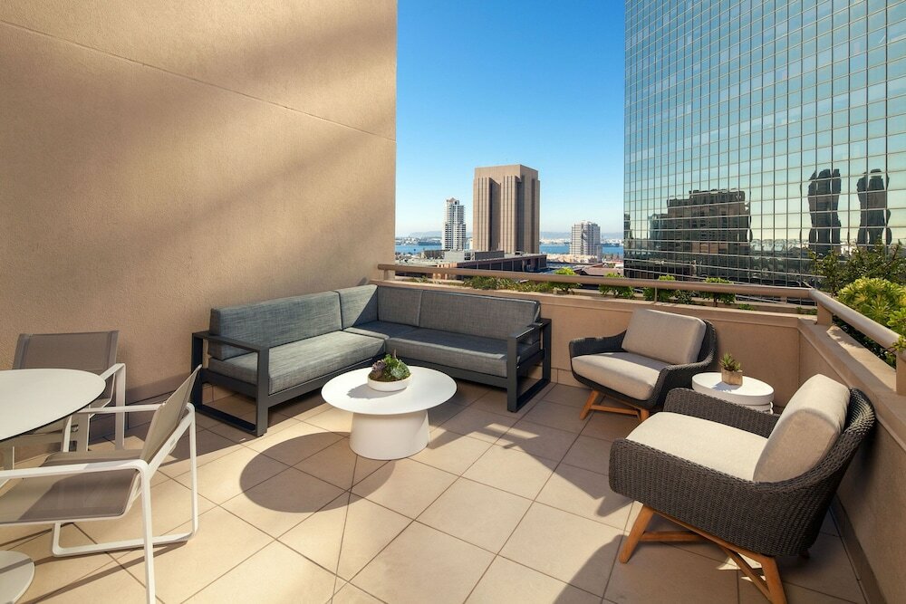 Фото The Westin San Diego Gaslamp Quarter