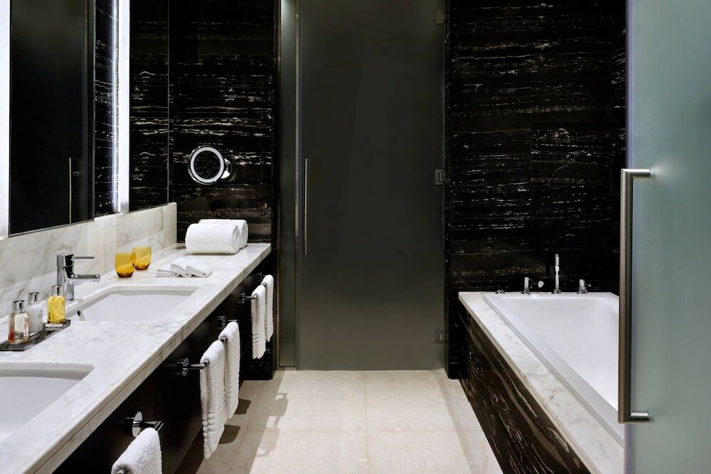 Фото Marriott Hotel Downtown Abu Dhabi