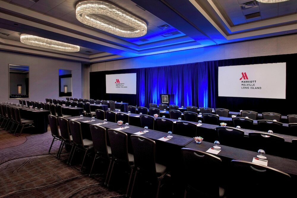 Фото Marriott Melville Long Island