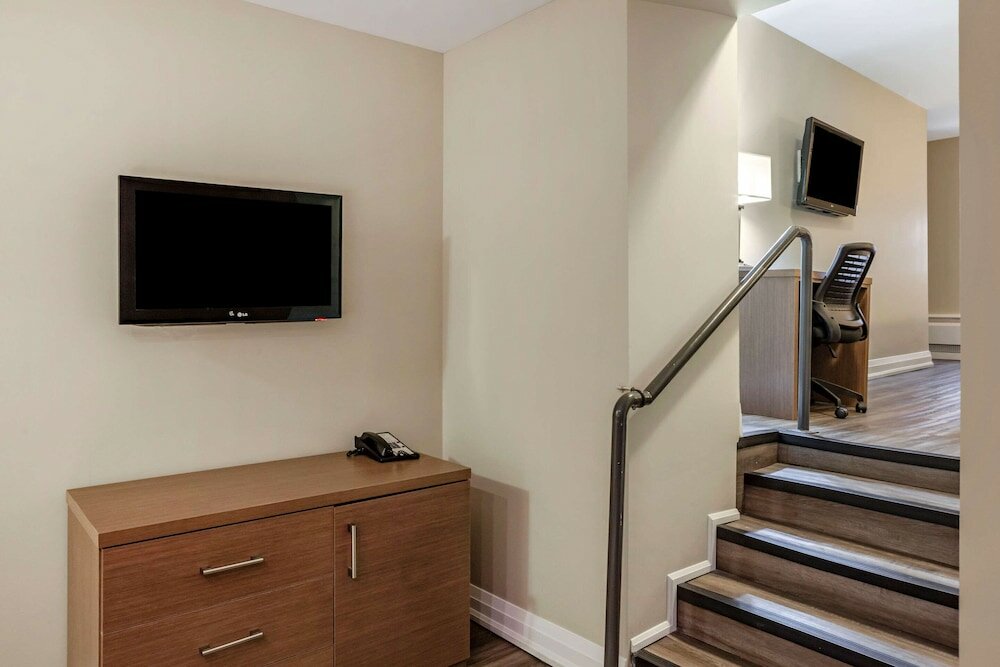 Фото EconoLodge Downtown Toronto