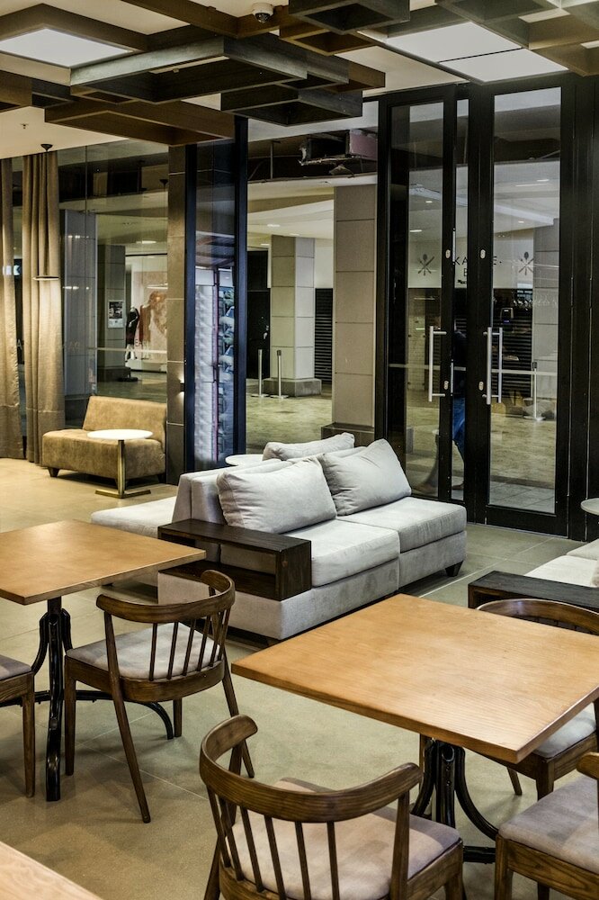 Фото Avani Windhoek Hotel & Casino