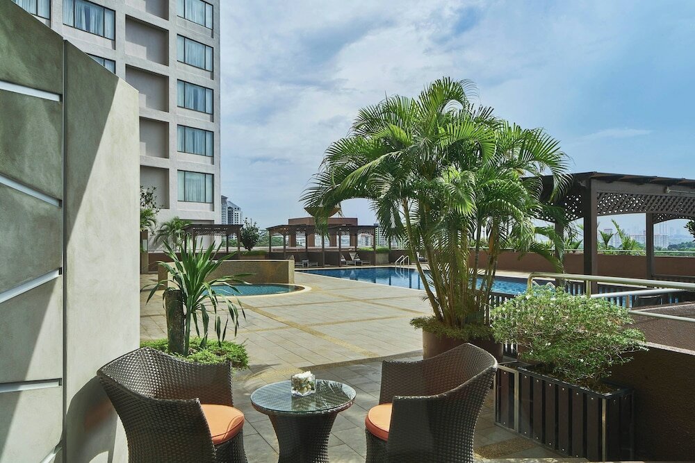 Фото Renaissance Johor Bahru Hotel