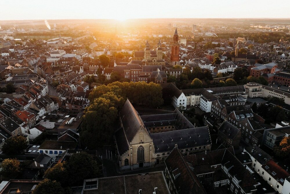 Фото Kruisherenhotel Maastricht