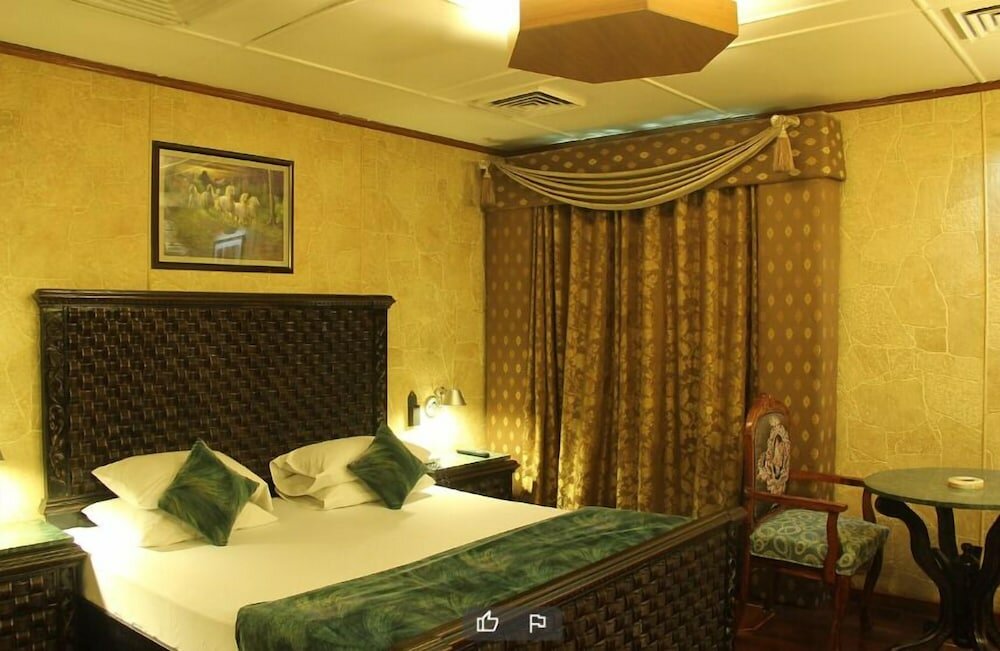 Фото Отель One Karachi