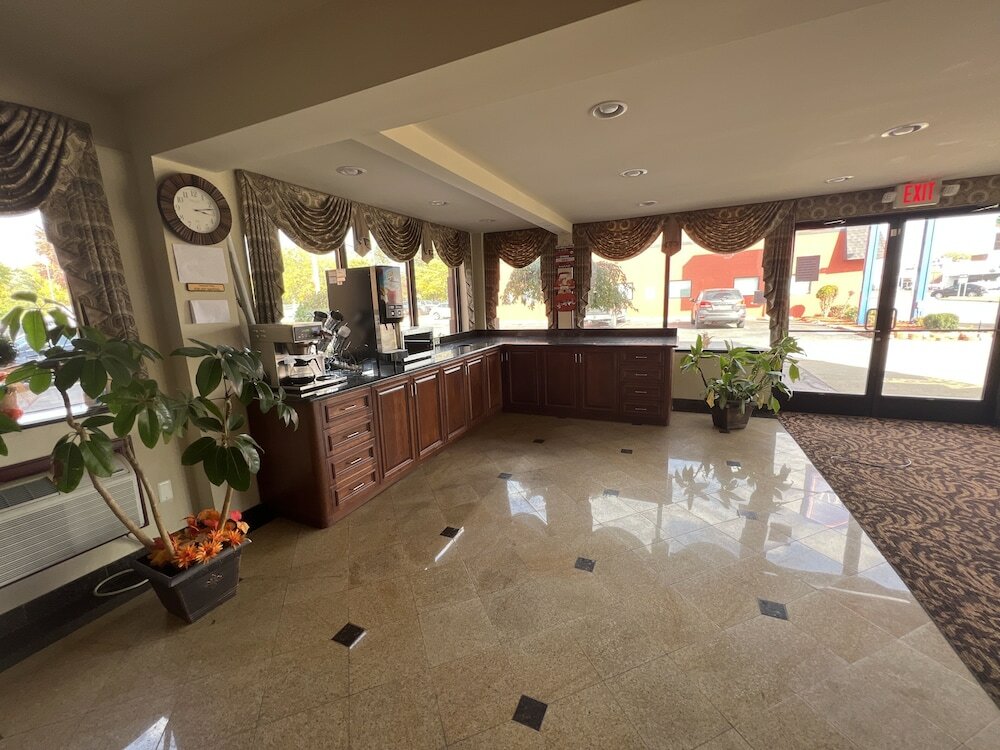 Фото A Victory Inn - West Dearborn