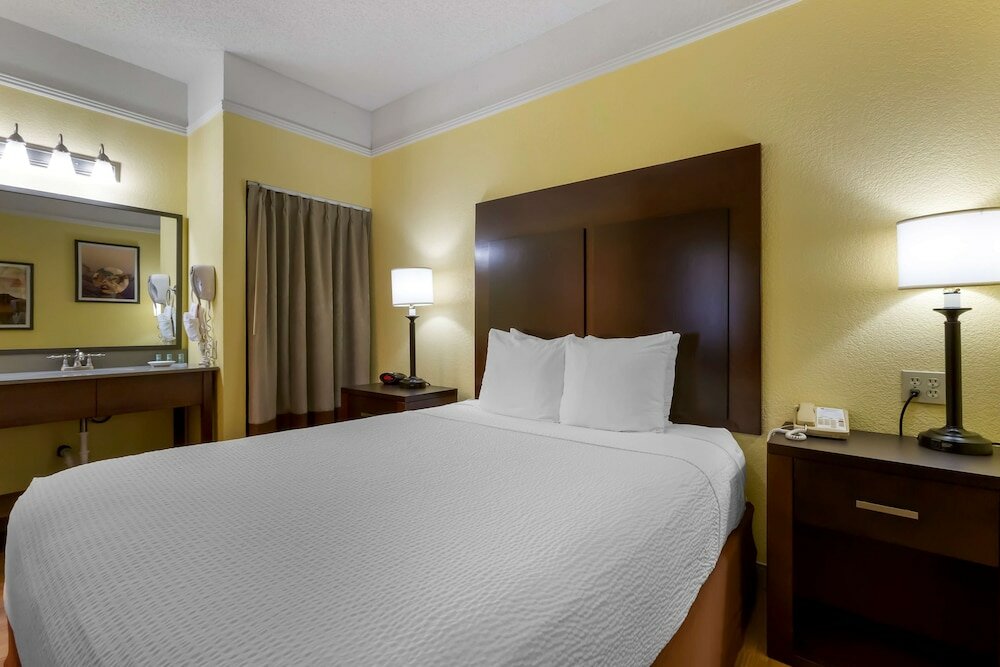 Фото Best Western Phoenix Goodyear Inn