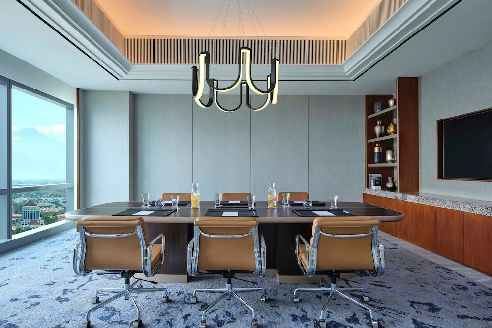 Фото The Westin Surabaya