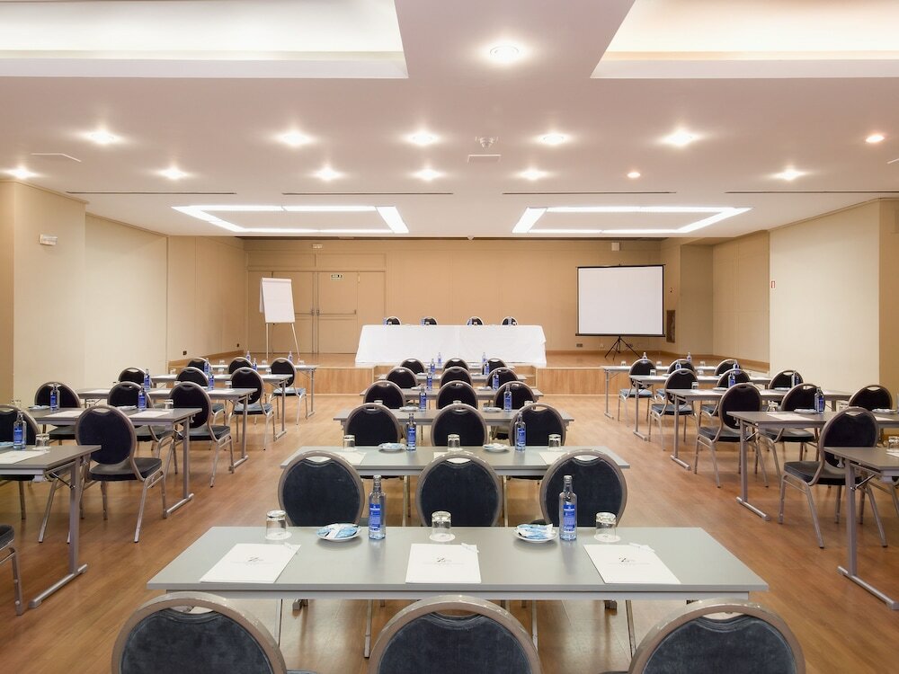 Фото Отель Zentral Parque