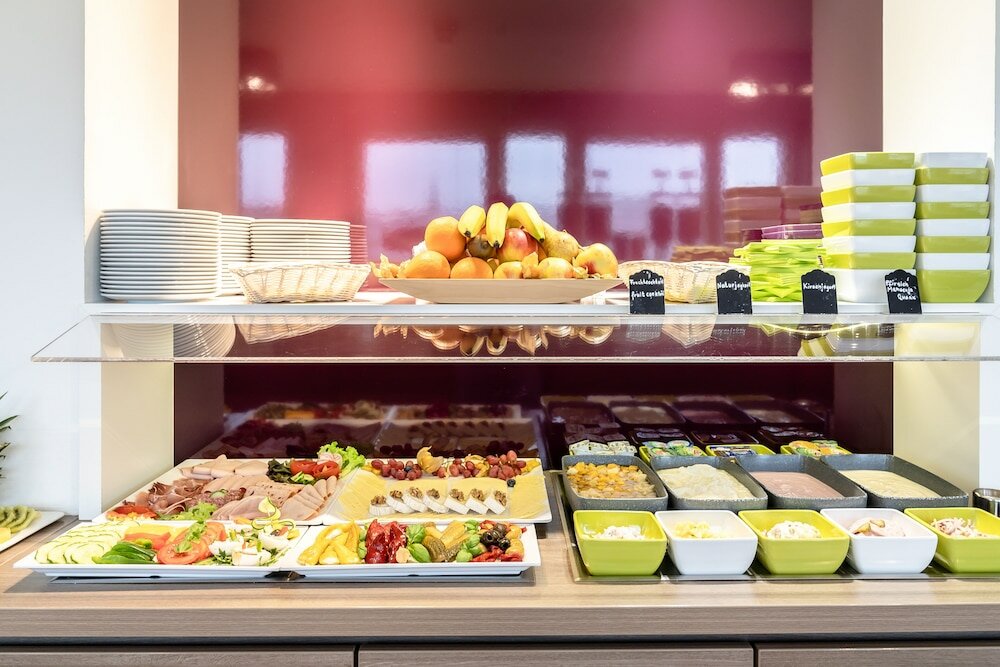 Фото Hotel Demas City