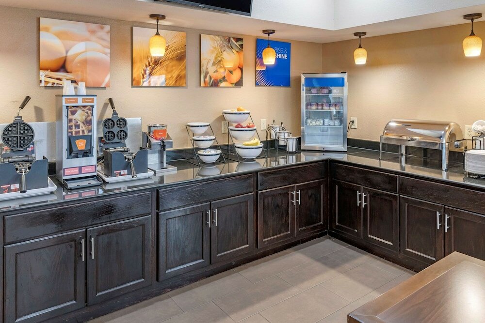 Фото Comfort Inn & Suites Lincoln Talladega I-20